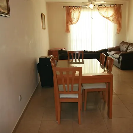 Apartment Yioula Court